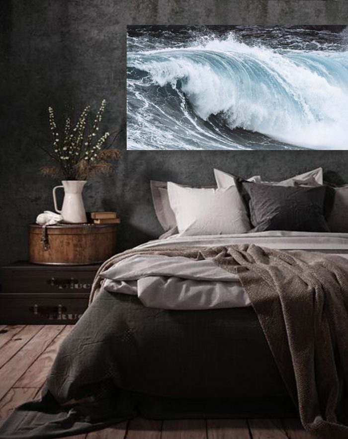 crashing wave